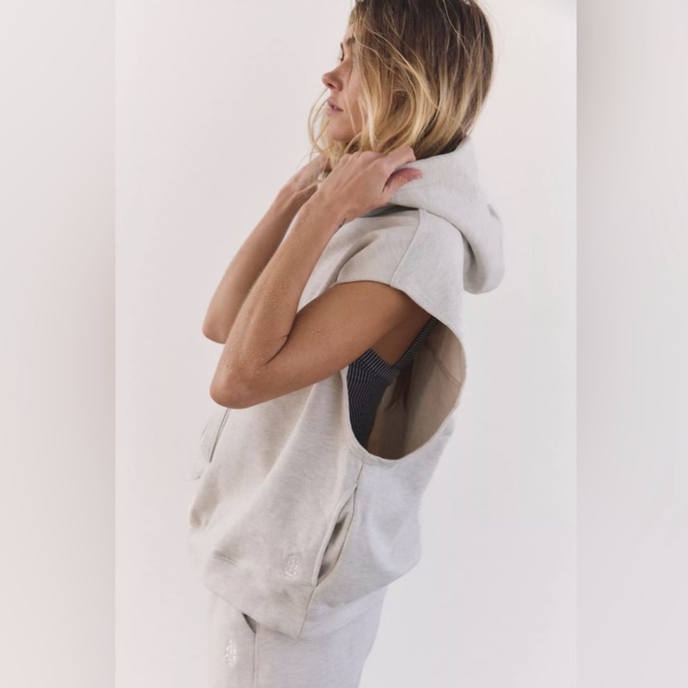 EUC FP MOVEMENT FOR THE WIN SLEEVELESS HOODIE - Picture 4 of 9